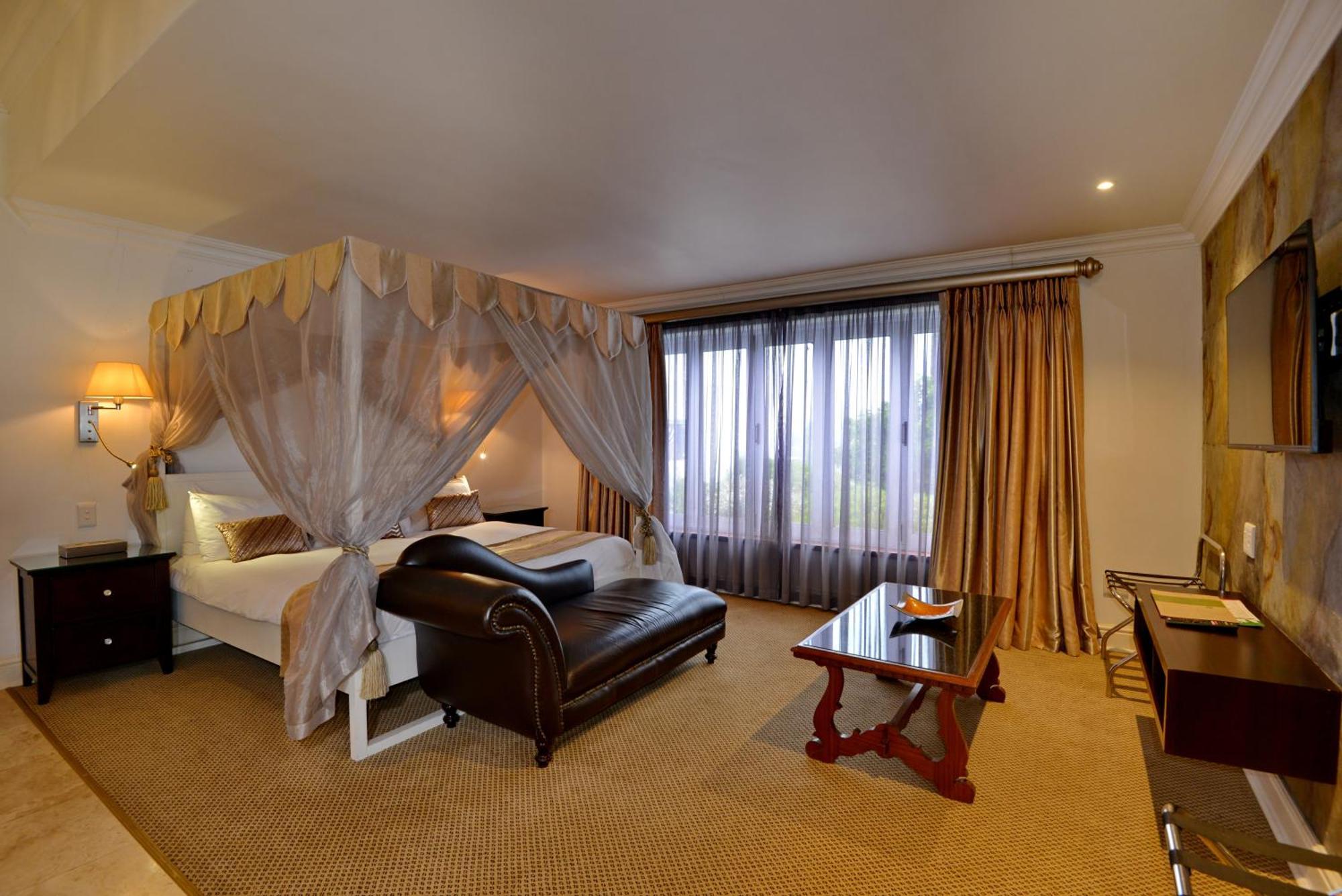 The Coach House At Val Du Charron Hotel Wellington Exterior foto