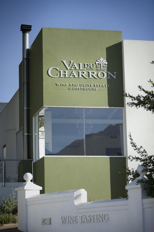 The Coach House At Val Du Charron Hotel Wellington Exterior foto